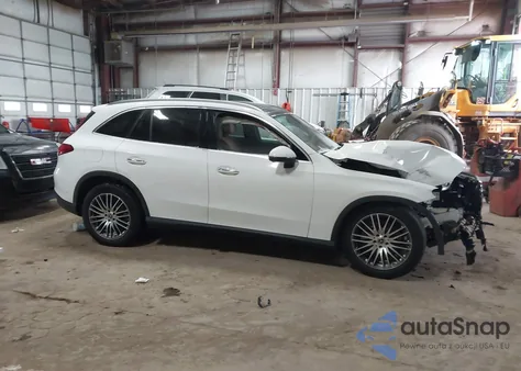 2023 Mercedes-Benz Glc 300 4Matic Suv z USA, uszkodzony, nr VIN W1NKM4HB4PF044187